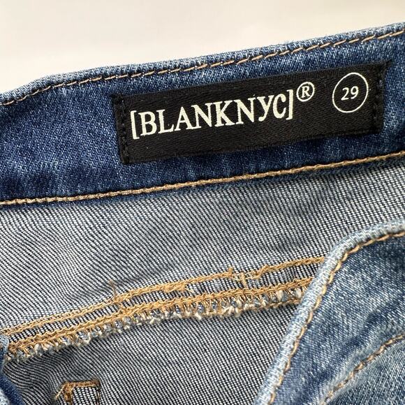 Blank NYC Zip Detail Frayed Denim Jean Skirt 29 Blue Casual Whiskered Faded Mini - Picture 5 of 9